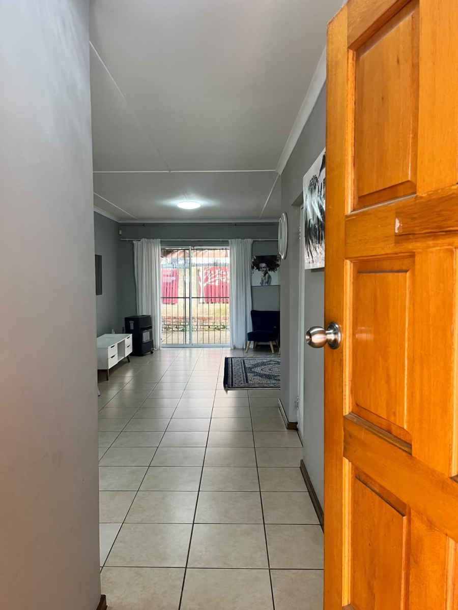 To Let 2 Bedroom Property for Rent in Abbotsford Eastern Cape